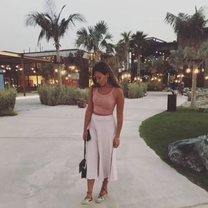 Meet your Posher, Ani